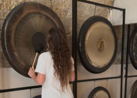 Gong Bath Betty